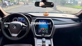 Vinfast Lux A Base 2022 - Đen. 23.000km, 555tr