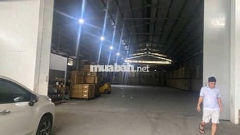 Cho thuê kho xưởng Bình Tân 1800 m2, đường container 24/24.