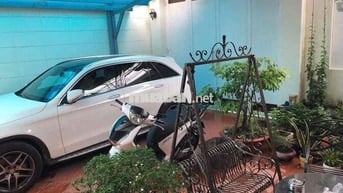 Cho Thuê Biệt Thự DT 9x16 1Trệt 1Lầu 3Pn 3Wc Sân Đậu Ôtô Ngã Tư Ga