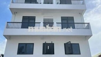 CHO THUÊ 1 PHÒNG NGỦ TÁCH BẾP BAN CÔNG NGAY VƯỜN LÀI CÁCH ĐH NTTU 300M