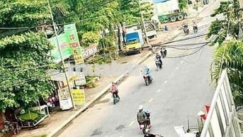 CẦN BÁN NHÀ MT KINH DOANH LÊ THỊ TRUNG