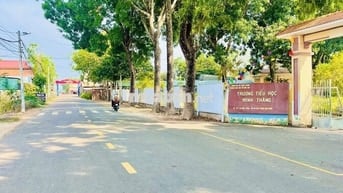 cần ra lô gần trường tiểu học Minh Thắng