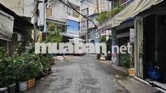 Mặt bằng nhỏ tiền hiếm có khu này