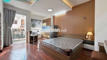 Căn Hộ Cao Cấp Studio 40m2 Ban Công Full Nội Thất Khu Trung Tâm Gần Q1