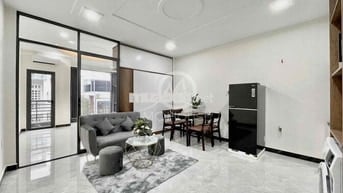 CHDV full nội thât 1pn ban công,cửa sổ máy giặt sát chợ Hoàng Hoa Thám