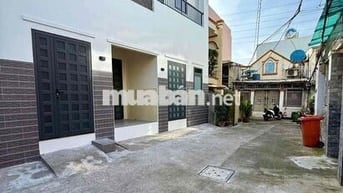 Hẻm Oto Nguyễn Xí - 40m2 - 2 Tầng | sẵn 3 phòng ổn định