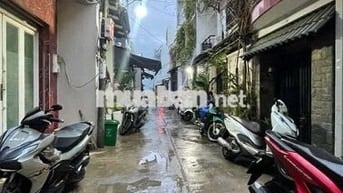 Giáp Bình Long - hẻm xe hơi - 44 m2 - nhỉnh 4 tỷ