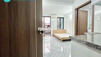 CHO THUÊ CĂN HỘ STUDIO BAN CÔNG GẦN NGAY VÒNG XOAY PHẠM VĂN ĐỒNG