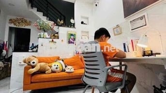 Bán GẤP nhà 1 lầu đẹp, 3,5x12m, Shr, hẻm 3m cách đg xe tải 40m