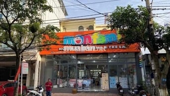 NHÀ MẶT TIỀN KD TRUNG TÂM TP 3 LẦU