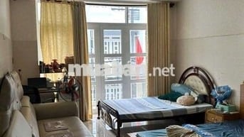 NHÀ ĐẸP FULL NỘI THẤT - CÓ MÁY LẠNH - TOLET KHÉP KÍN.