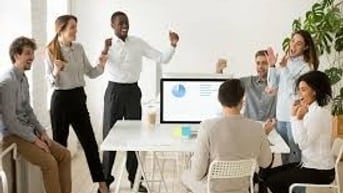 TÀI XẾ XE TẢI 2.5 TẤN TẠI LONG BIÊN - HÀ NỘI