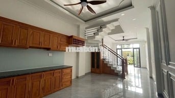 Siêu Hiếm 102! 1 căn Nhà đẹp 4Tầng 4PN chỉ 8.3tỷ mới xây vào ở luôn