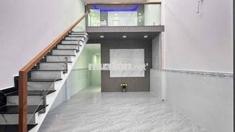 Nhà cấp 4 đúc lửng xinh xắn ngay Thới Tam Thôn 6 Hóc Môn