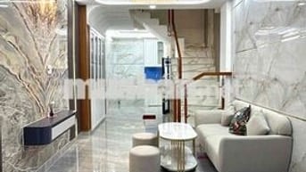 NHÀ ĐẸP DỌN VÀO Ở NGAY - HẺM NHỰA 5M - 38M2 NỞ HẬU -2PN