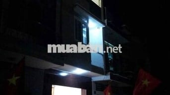 Cho thuê nhà 1 trệt 2 lầu, đầy đủ nội thất – Trung tâm TP. Biên Hòa.