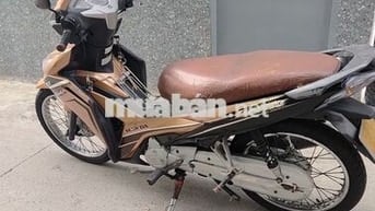 Xe nhà đi Wave RSX 2014 Vàng, BSTP máy êm ru