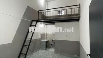 Phòng mới vừa xây xong, ngay đường Phạm Văn Đồng gần Cầu Bình Lợi