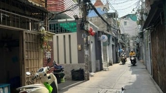 Cho thuê nhà HXH Hoàng Sa P5 tân Bình, 4x15, 2 tầng BTCT, Giá  13/Th