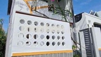 Nhà 1 Lầu 4 x 10m Đường Xe ÔTô , Nội Thất Sổ Hồng Sẵn. Giá 920Tr TL