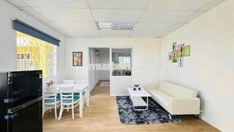 Căn Hộ 1PN 50m2 Sân Vườn Full Nội Thất ngay VX Dân Chủ_Toà Nhà Viettel