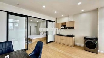 Căn Hộ 1PN DT >55M2 Full Nội Thất_Thang Máy📍ngay CMT8_VX Dân Chủ Q3