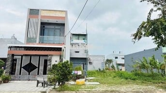 Phạm Đức Nam gần Lê Trí Viễn Song song Võ Chí Công