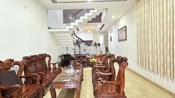 Nhà cho thuê: Mặt tiền đường đồng khởi tân lợi