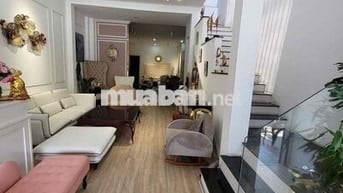 Nhà 3 tầng mặt tiền Ngô Quyền, diện tích đất 125m2 ( 5 x 25 vuông vức)