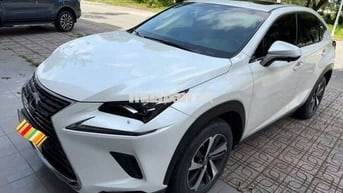LEXUS NX300 - 60000 km