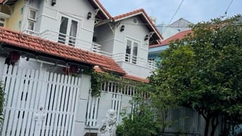 Nhà và văn phong cho thuê gia Rex bảo ve 24/24