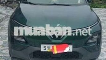 VinFast VF6 Plus Xanh rêu