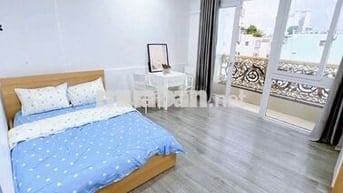 Trống căn hộ 1 phòng ngủ ban công - thang máy - full nội thất - 45m2
