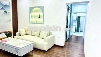 Tập thể định công ô tô chạy vòng quanh , 2 thoáng trước sau