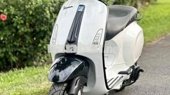 ✅✅VESPA 125cc. TRẮNG ĐEN SPOSTY.SIÊU KENG