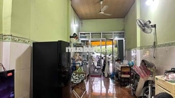 NHÀ NGUYÊN CĂN, 2 KHÔNG GIAN NGỦ, GÁC LỬNG ĐỐI DIỆN BẾN XE CỦ CHI