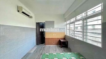 STUDIO SẴN MÁY LẠNH - CỬA SỔ TRỜI THOÁNG MÁT CÁCH ĐẠI HỌC VĂN HIẾN 9P