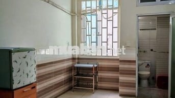 Phòng trọ cao cấp 20 m2, có máy lạnh, m.giặc, Quang Trung, Q. GVấp