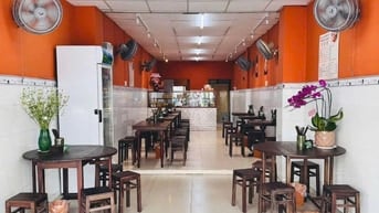 Bán gấp nhà góc 2 mặt tiền ngay chợ Bình Chánh, 5mx17m, giá 970 triệu