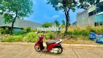 Bán đất trả nợ mặt tiền đường DK10 gần KCN Mỹ Phước 3 , Sổ Hồng Riêng