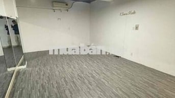 Văn phòng 40m mặt tiền Lâm Văn Bền sẵn máy lạnh free phí QL