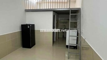 Phòng Đẹp kế Trường Ngân Hàng, Sư Phạm Kỹ Thuật