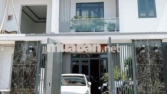 Bán Nhà Mới Sổ Riêng Hoàn Công Full Nội Thất Cổng 11 Phước Tân