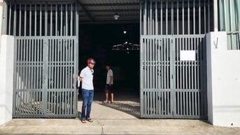 Cho thuê nhà xưởng 450m2 giá 18tr tại đường hà huy giáp 