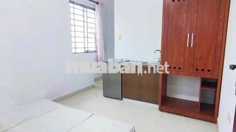 Cho thuê phòng cửa sổ trời ở trung tâm quận 1, gần ĐH Sài Gòn