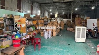 Cho thuê kho 36tr/th còn bớt Lộc  DT:16 x 38 ( trần kho cao , phù hợp