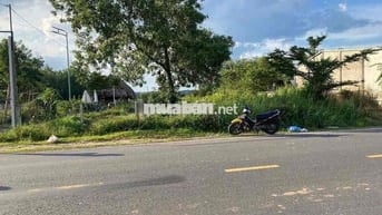 Cưới vợ cho con trai nên cần bán ra lô đất mt đường huyện đông dân