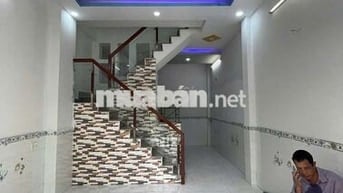 Nhà nằm ngay mặc tiền đường Nguyễn Văn Bứa DT:4m-12m giá 480tr