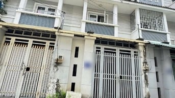 🔥🔥 HIỆP PHÚ -56m2 + 3 TẦNG - ĐƯỜNG XE HƠI VÀO NHÀ ,CÁCH 20m RA TÂN H