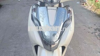 Honda Lead 2017 Trắng kem